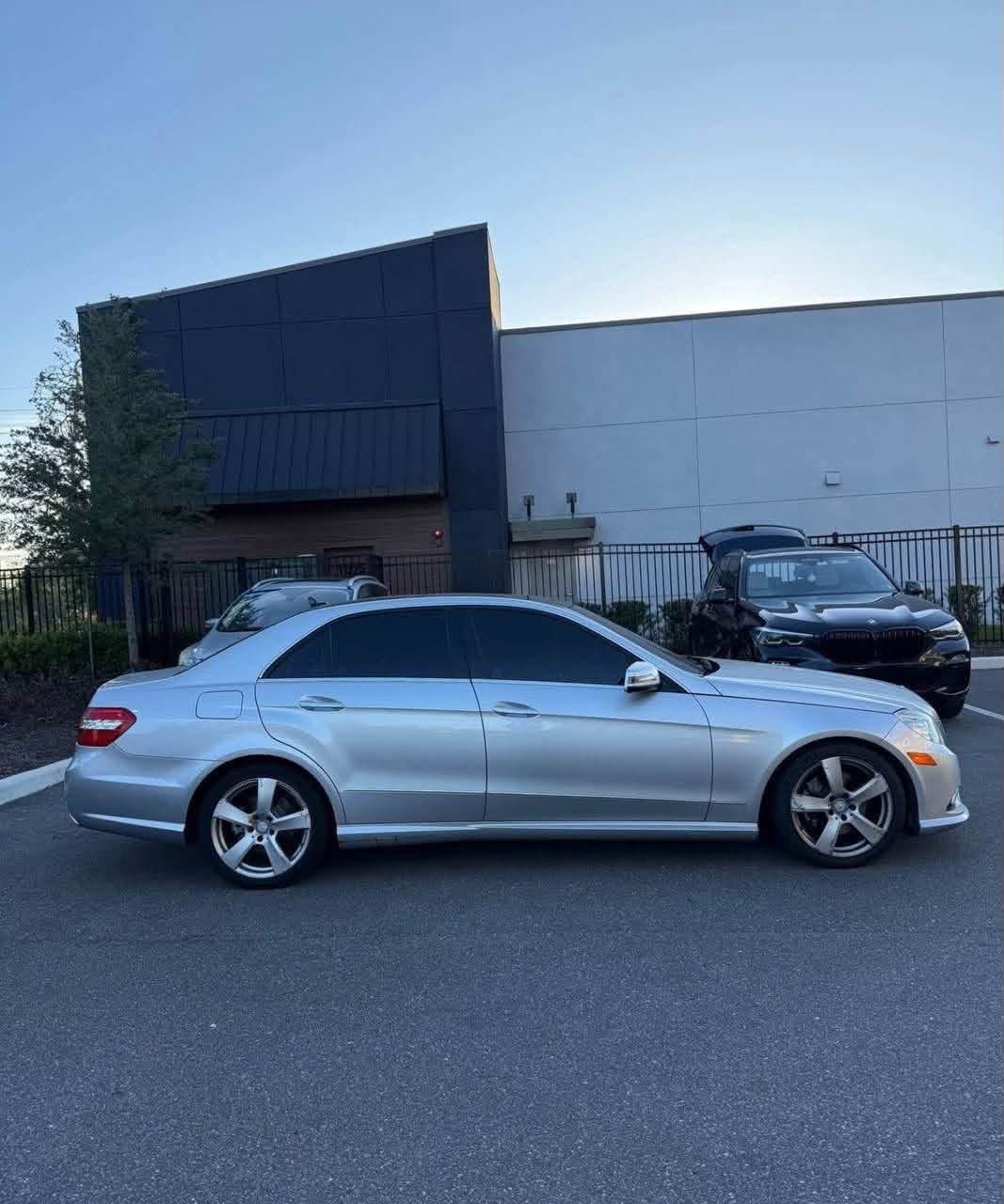 2011 Mercedes-Benz E-Class · E 350 4MATIC Sedan 4D - Image 3